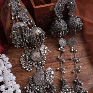 Pack of 4 Jhumkas, Dhaara Combo, Silver
